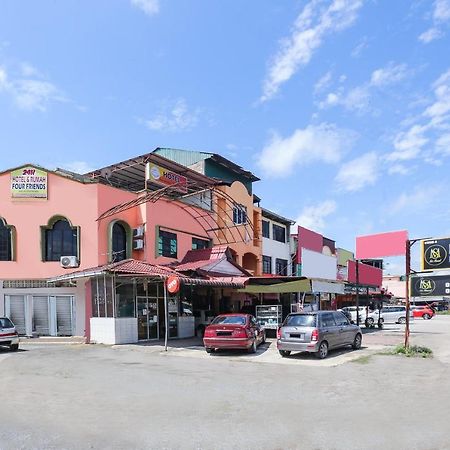 Oyo 90321 Hotel Bajet Sri Manal Tanah Merah  Luaran gambar