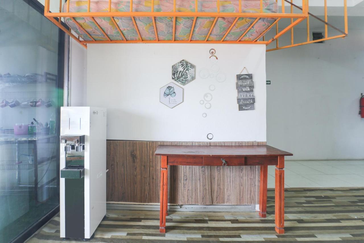 Oyo 90321 Hotel Bajet Sri Manal Tanah Merah  Luaran gambar