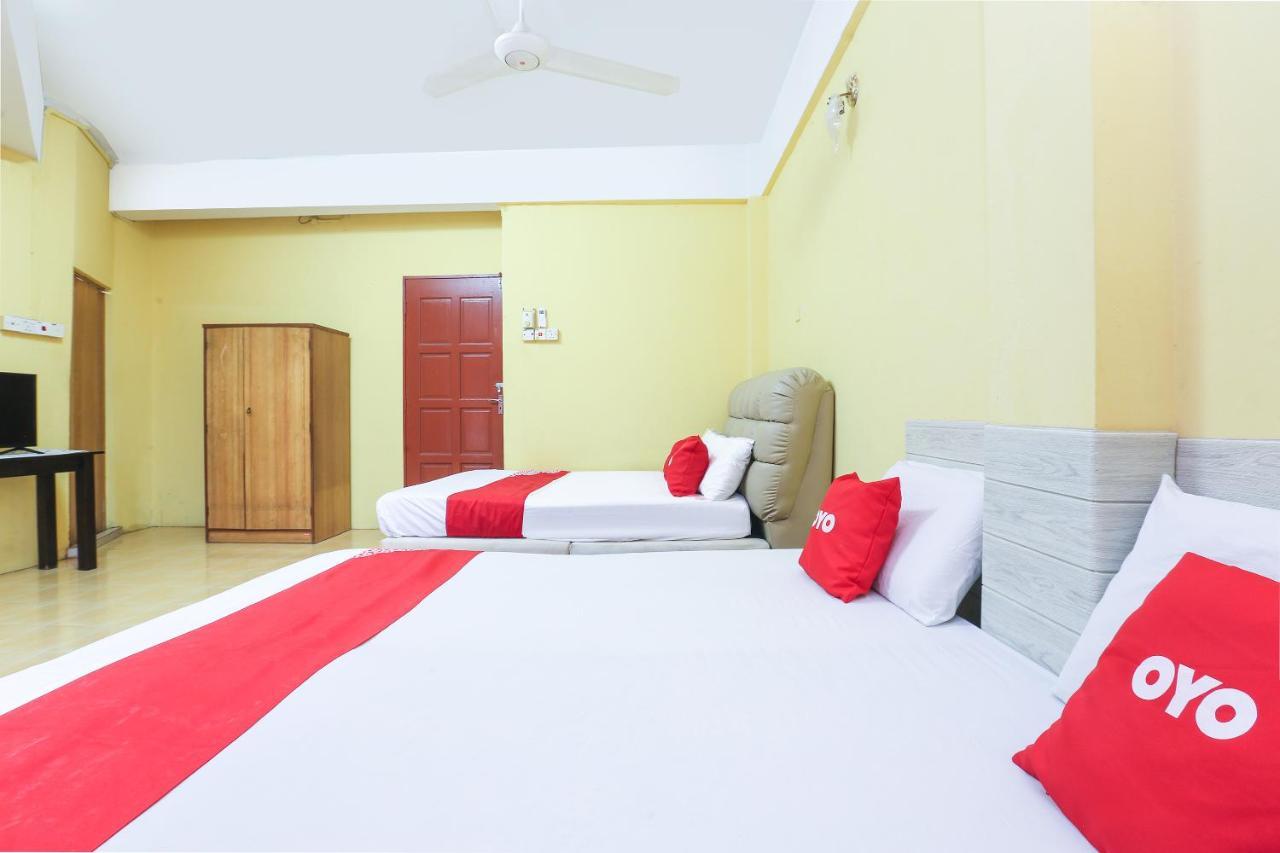 Oyo 90321 Hotel Bajet Sri Manal Tanah Merah  Luaran gambar