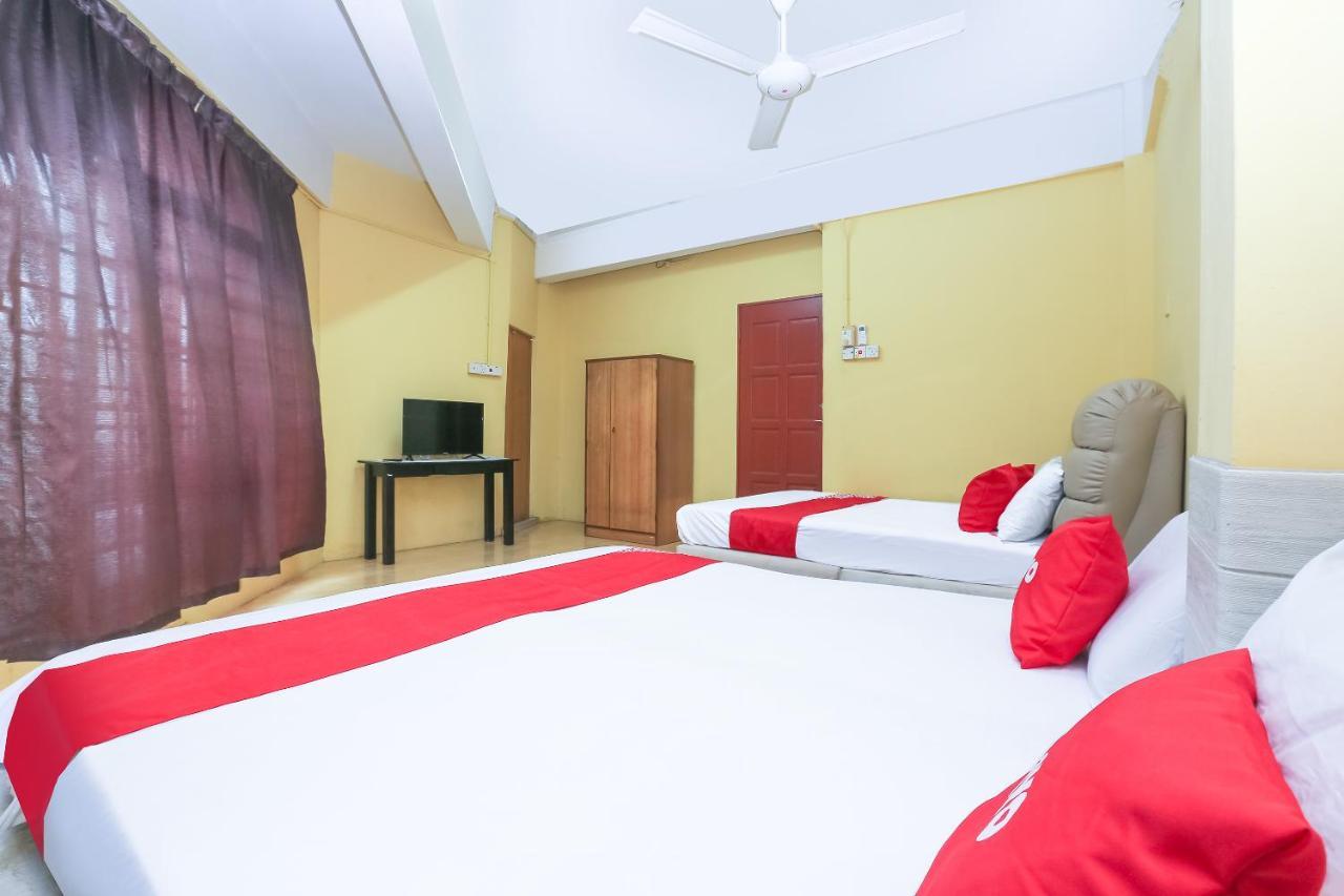 Oyo 90321 Hotel Bajet Sri Manal Tanah Merah  Luaran gambar