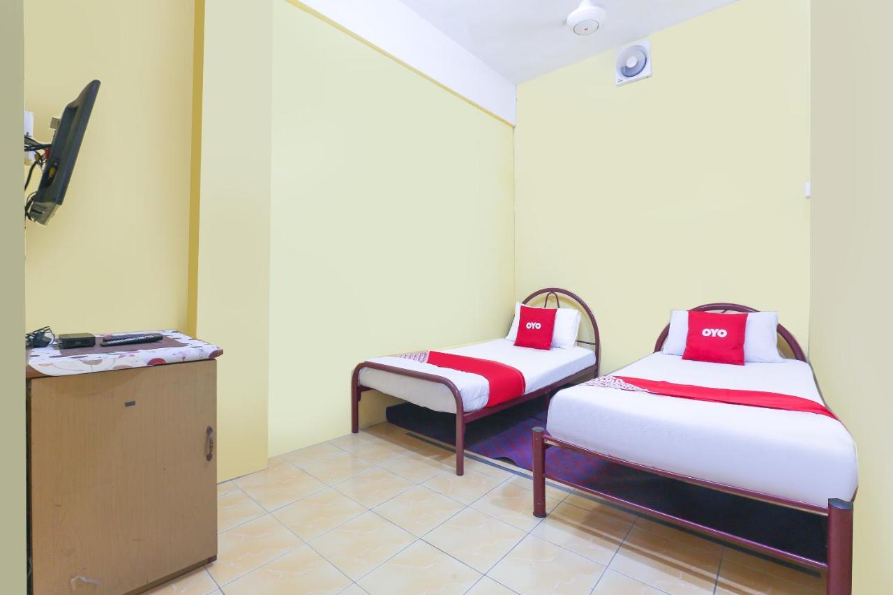 Oyo 90321 Hotel Bajet Sri Manal Tanah Merah  Luaran gambar