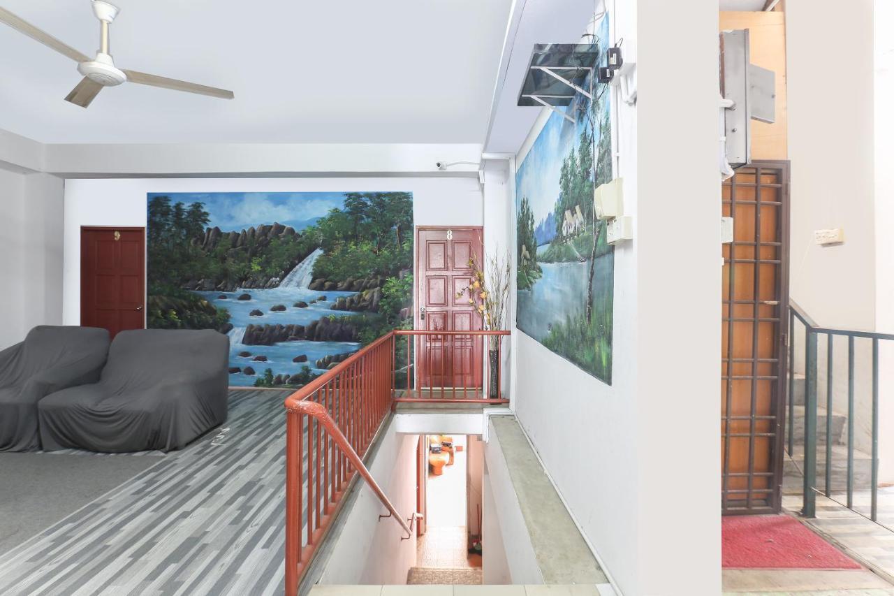 Oyo 90321 Hotel Bajet Sri Manal Tanah Merah  Luaran gambar