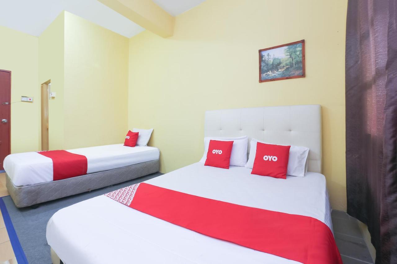 Oyo 90321 Hotel Bajet Sri Manal Tanah Merah  Luaran gambar